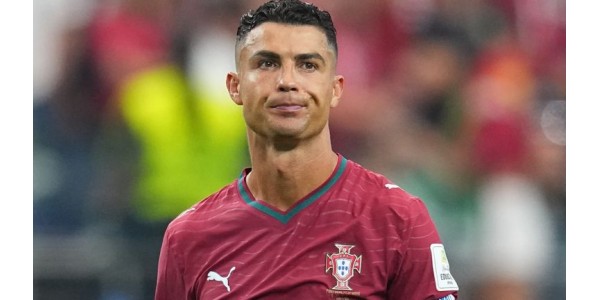 Cristiano Ronaldo moet zijn huidige status binnen de Portugese selectie onder ogen zien Cristiano Ronaldo moet zijn huidige status binnen de Portugese selectie onder ogen zien